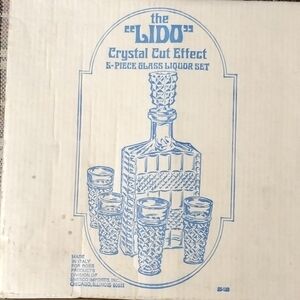 New Vintage Lido 5-Piece Glass Liquor Set With Crystal Cut Effect.